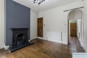 Dining room- click for photo gallery